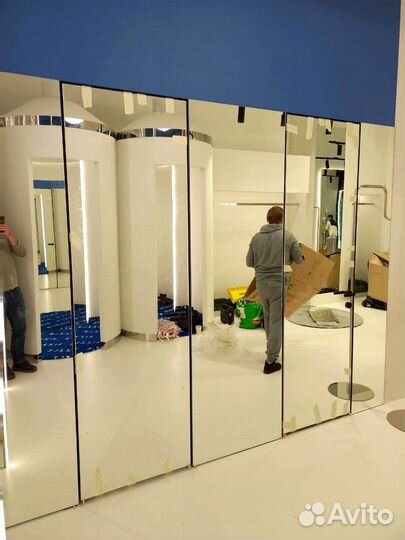 Дверь стеклянная межкомнатная