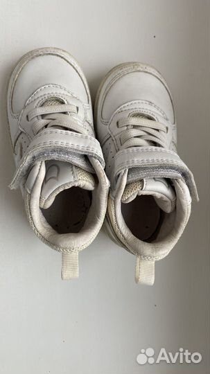 Кроссовки детские кожаные 22 размер белые