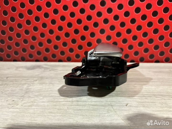 Ручка внутренняя задняя правая Kia Sorento Prime