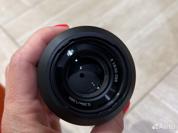 Объектив Sony 50mm f/1.8 OSS (SEL-50F18)