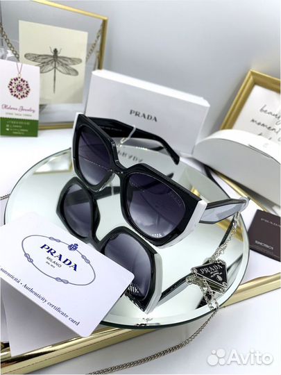 Солнцезащитные очки женски Prada черно-белые (505)