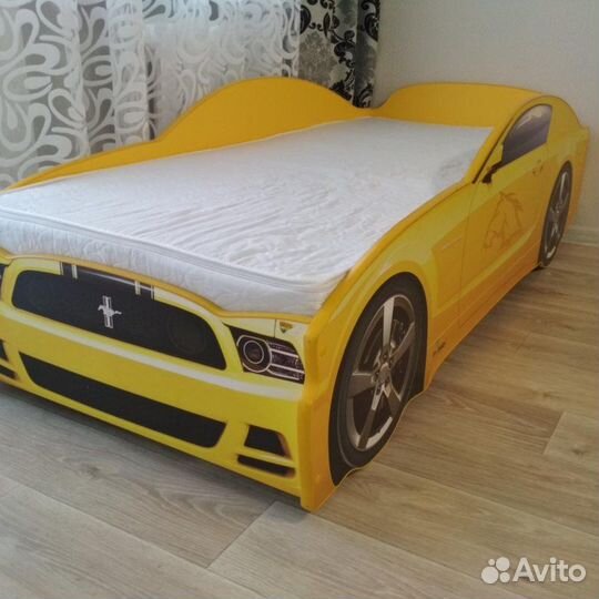 Кровать машина