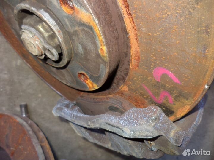 Ступица рычаг передний Peugeot Пежо 307 Citroen C4