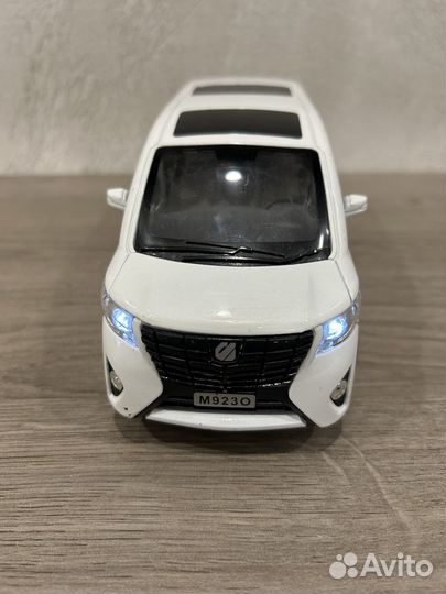 Машинка коллекционная.Масштаб 1:24, длина 20 см