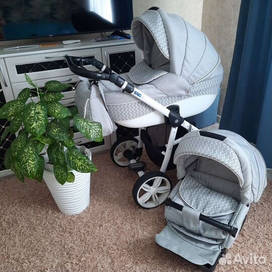 Коляска 3 в 1 автолюлька в подарок