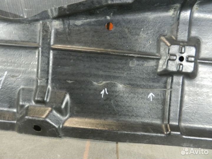 Пыльник двигателя центральный -Toyota RAV 4