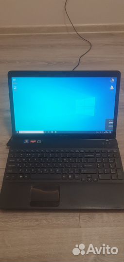 Ноутбук sony vaio pcg-61511V