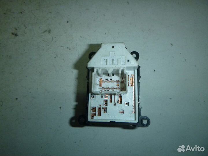 Кнопка регулировки зеркала hyundai I40 2011