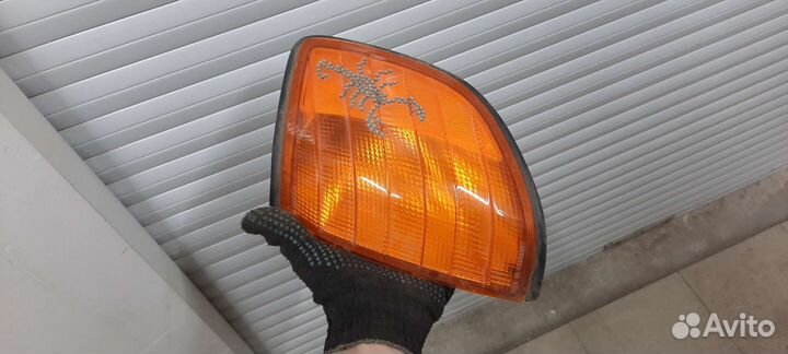 Поворотник Л. Mercedes-Benz S-class W140/1998