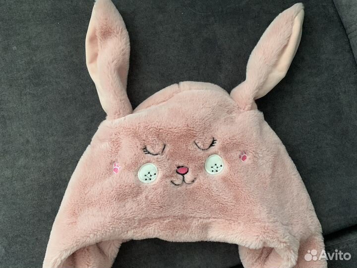 Шапка с двигающимися ушами