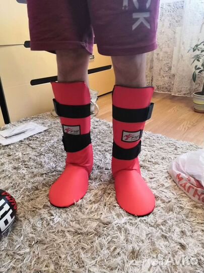 Защита голени и перчатки боксёрские