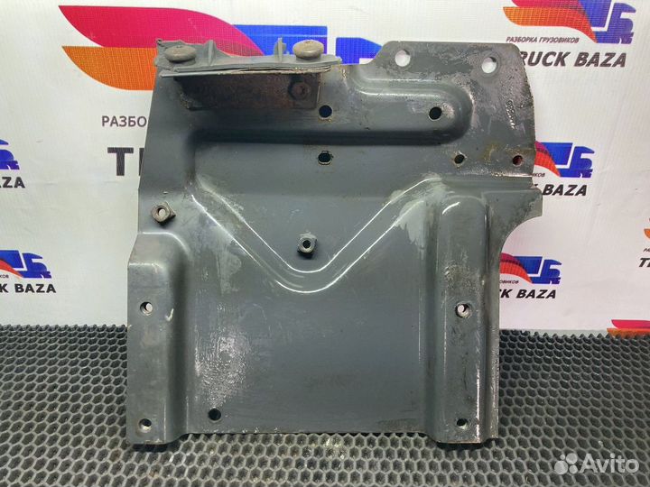 Кронштейн усилителя бампера правый Scania 5-series