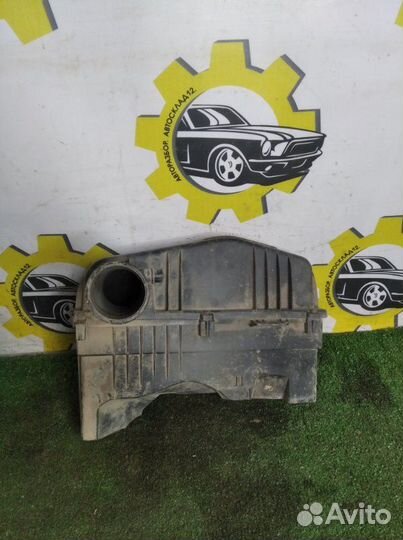 Корпус воздушного фильтра Peugeot Partner KFW 2006