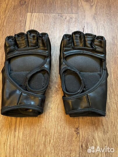 Спортивные перчатки для единоборств ufc