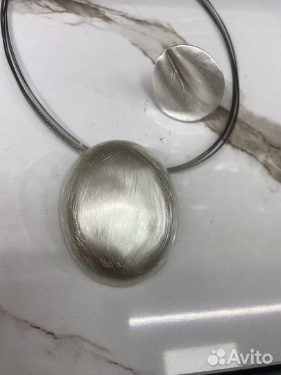 Колье камнем Poison drop