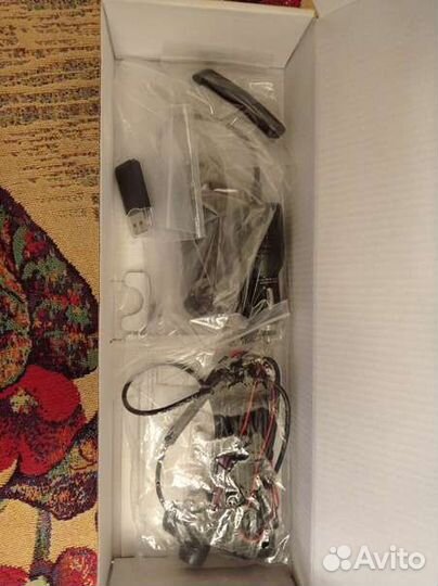 Digma freedrive 404 авторегистратор зеркало