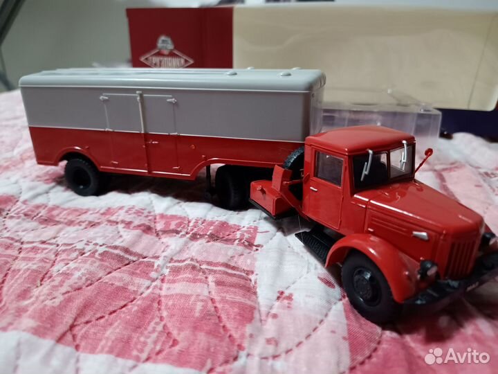 Модель Маз 200в с п/прицепом маз5217 1/43 Автолеге