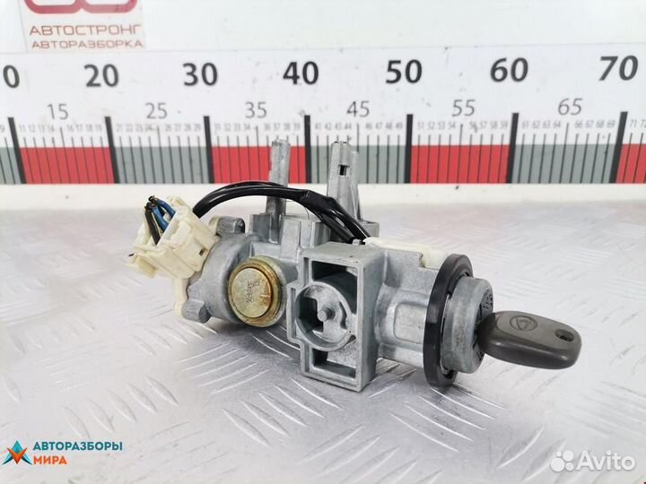 Замок зажигания Daihatsu Charade 2004