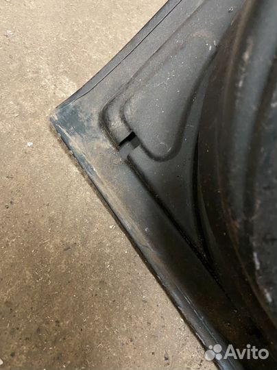 Дверь dodge caravan