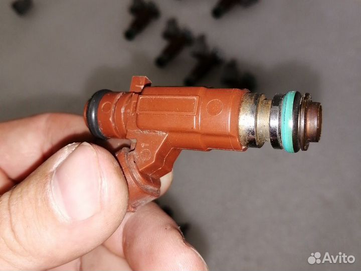 Форсунка Almera Classic b10 1.6 1.8 QG16 QG18