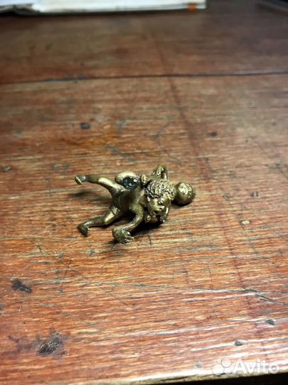 Композиция из бронзы