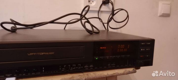 Toshiba видеомагнитофон рабочий