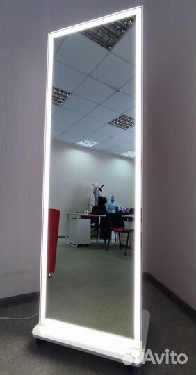 Зеркало с подсветкой, напольное