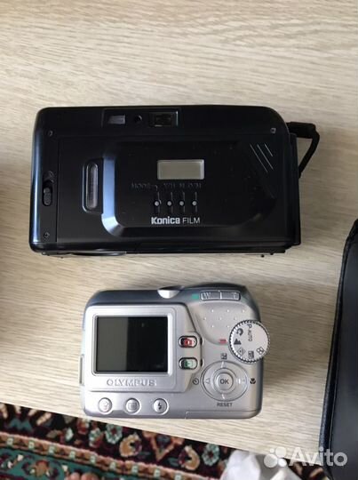 Компактный фотоаппарат