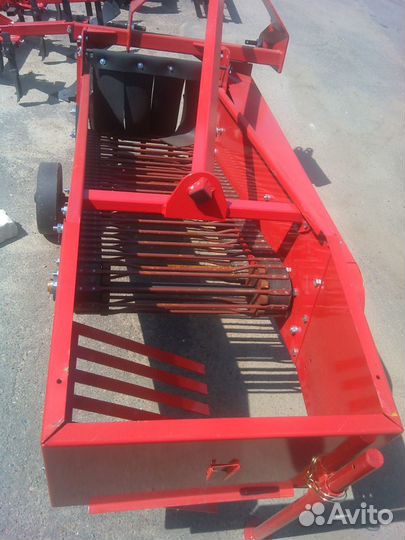 Копатель корнеплодов Wirax ZK-1, 2020