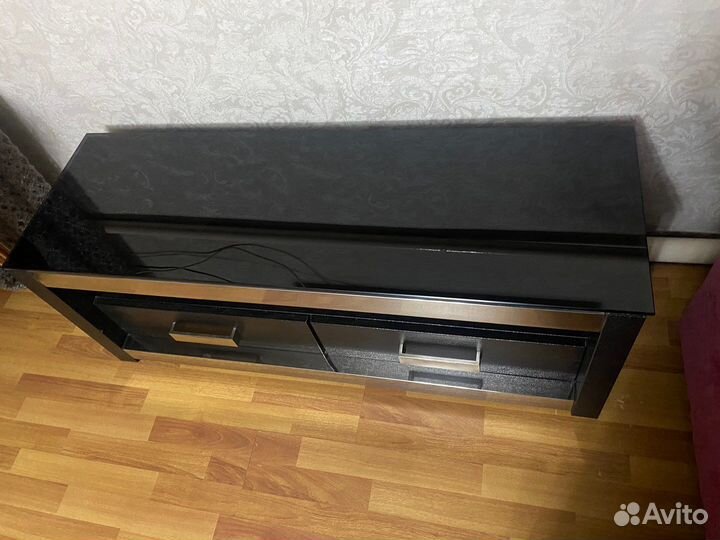 Тумба под телевизор