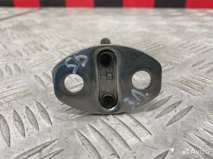 Б/У ответная часть замка двери задний левый