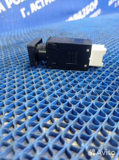 Кнопка обогрева сидений Chery Amulet A15 седан