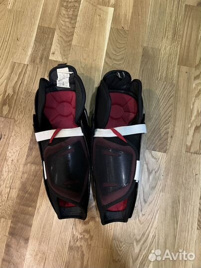 Щитки хоккейные bauer 14