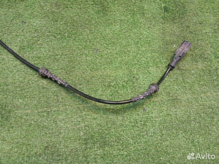 Датчик abs задний левый Renault Duster K4MA690