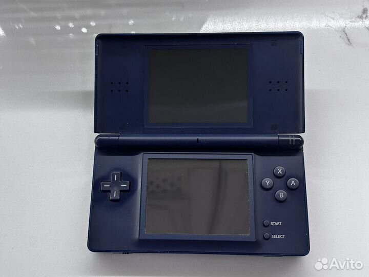 Nintendo DS Lite 32Gb R4i прошитая