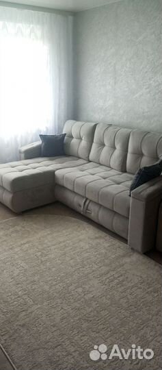 Угловой диван,на пружинном блоке