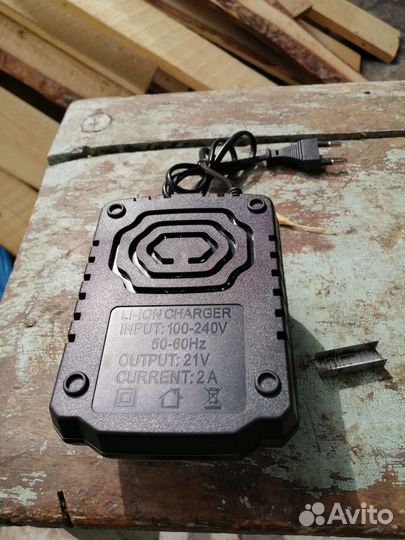 Зарядное устройство для литий ионных батарей