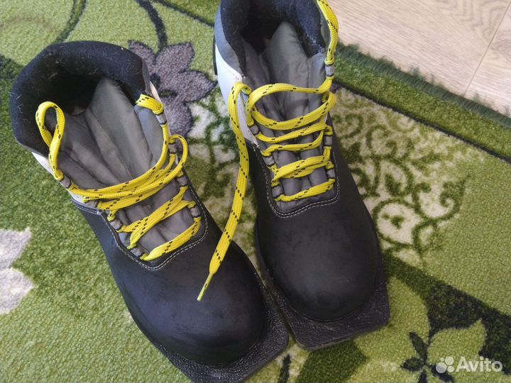 Беговые лыжи