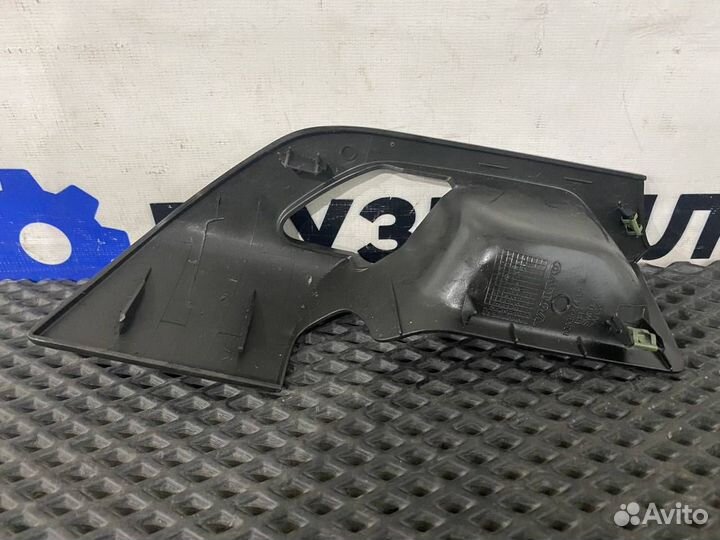 Накладка двери Volvo FH4 82838274