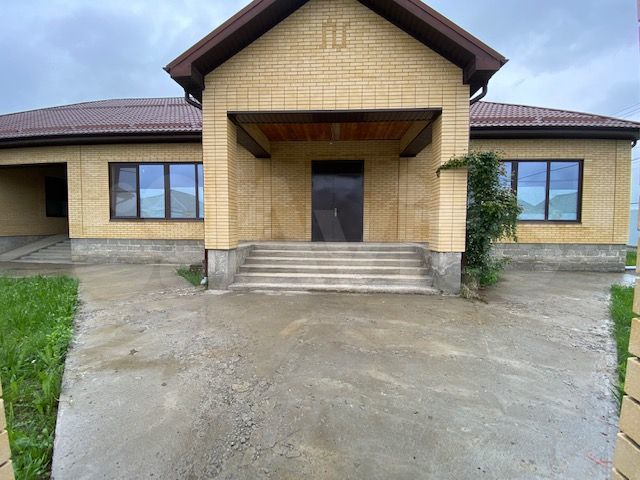 Дом 216 м² на участке 8 сот.