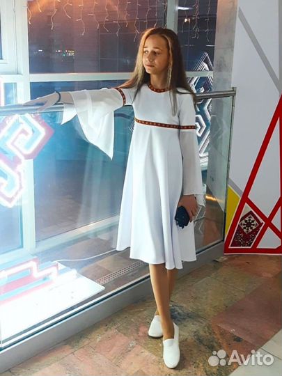 Белое платье для девочки 134-146