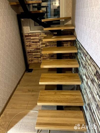 Поворотная лестница