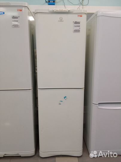 Холодильник бу с большой морозильной камерой