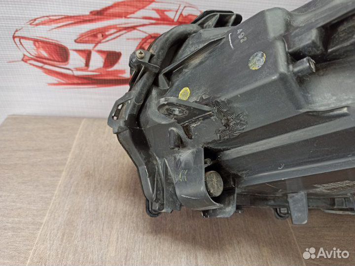 Фара правая Lexus NX c 2014 года