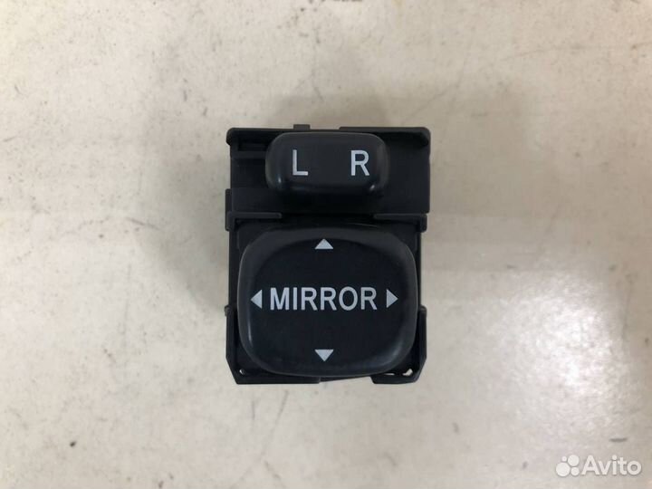 Переключатель регулировки зеркала Toyota Corolla E