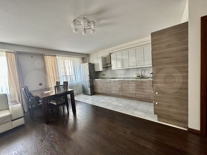 3-к. квартира, 90,5 м², 4/10 эт.