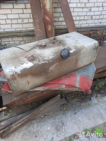 Топливный бак