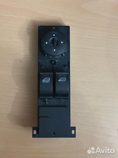 Блок стеклоподъемников Ford Focus 2