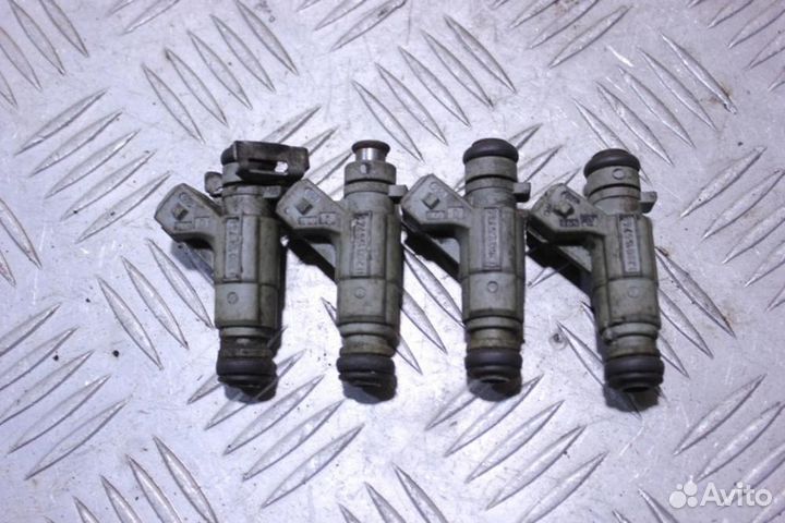 Форсунка двигателя S500 220