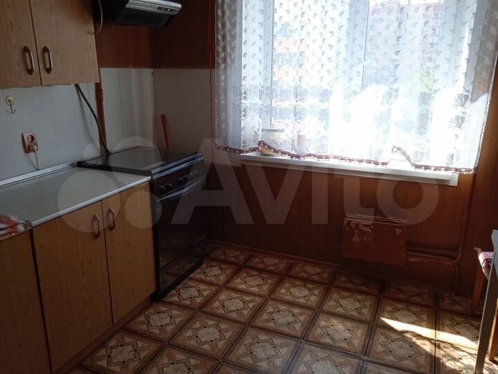 2-к. квартира, 52 м², 6/10 эт.